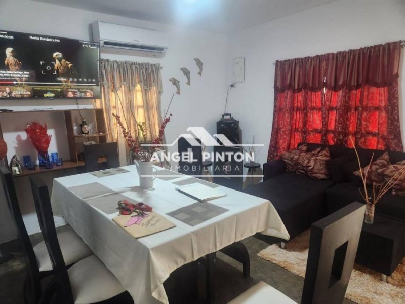 CASA EN VENTA EN LA ARREAGA MARACAIBO API 71021