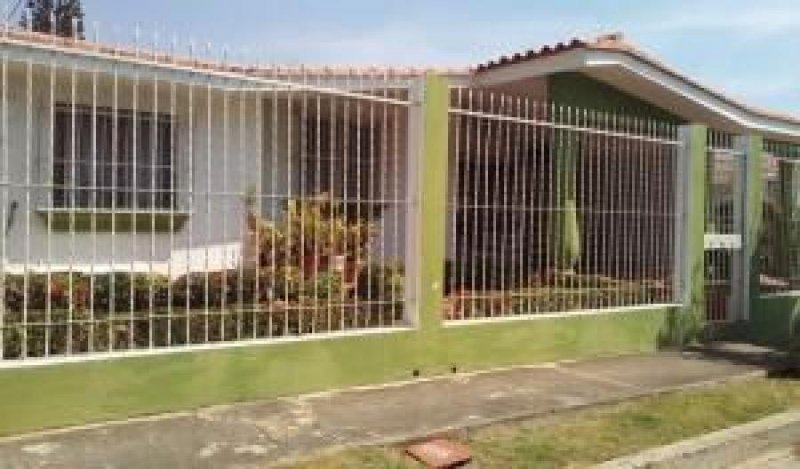 Foto Casa en Venta en La Esmeralda, San Diego, Carabobo - U$D 27.000 - CAV135728 - BienesOnLine