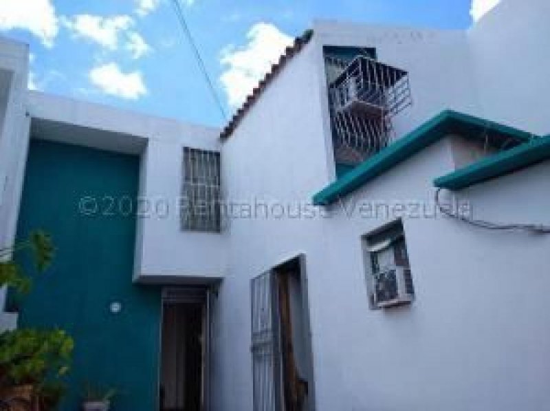 Foto Casa en Venta en La Esmeralda, San Diego, Carabobo - U$D 28.000 - CAV135729 - BienesOnLine