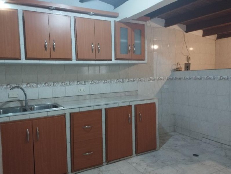 Foto Casa en Venta en Valencia, Valencia, Carabobo - U$D 30.000 - CAV233908 - BienesOnLine