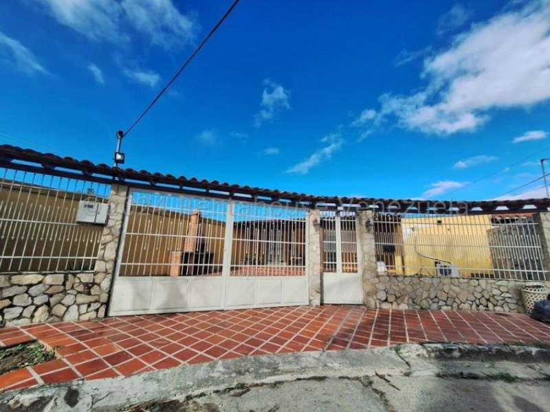 Casa en Venta en Santiago Mariño Turmero, Aragua