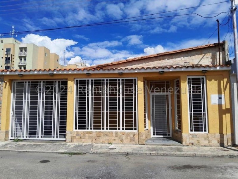 Casa en Venta en Santiago Mariño Maracay, Aragua