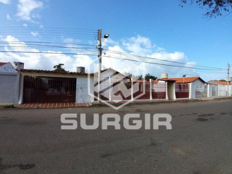 Foto Casa en Venta en Carirubana, Punto Fijo, Falcón - U$D 25.000 - CAV189420 - BienesOnLine