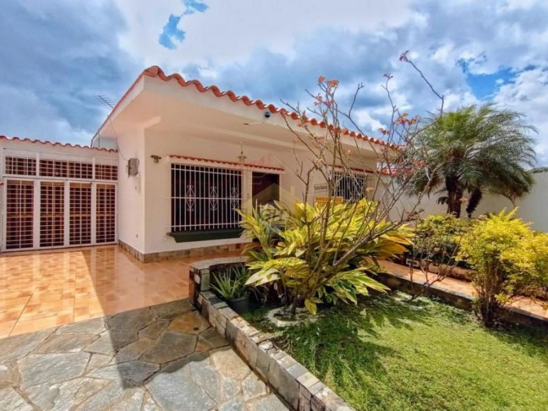 Quinta en Venta en La Trigaleña Valencia, Carabobo