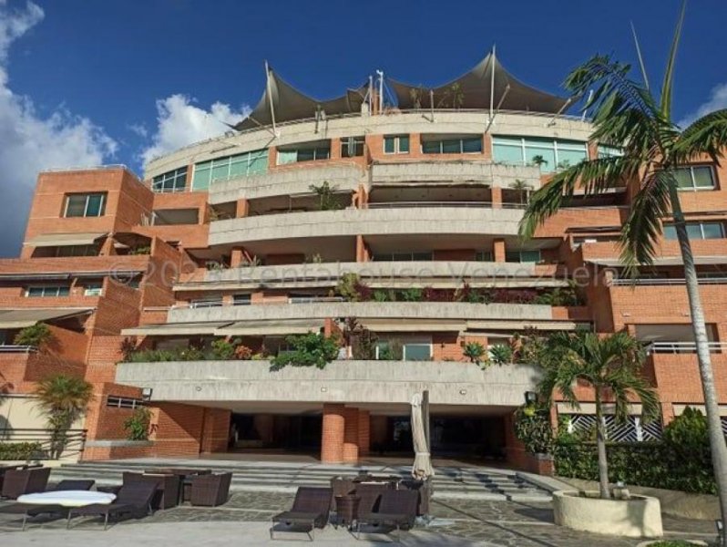 Foto Casa en Venta en el hatillo, Caracas, Distrito Federal - U$D 470.000 - CAV208472 - BienesOnLine