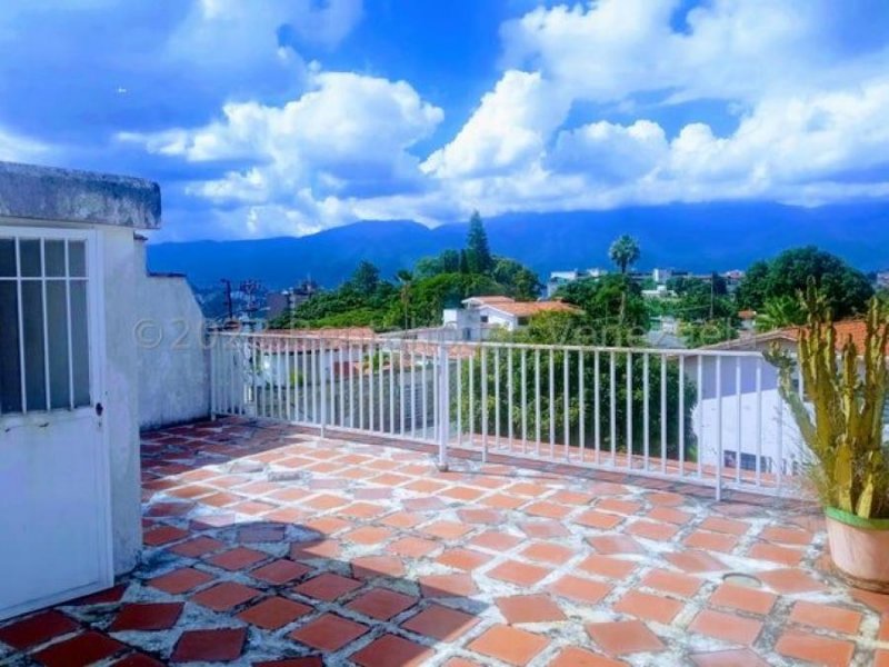 Casa en Venta en Lomas de la Trinidad. #24-7369