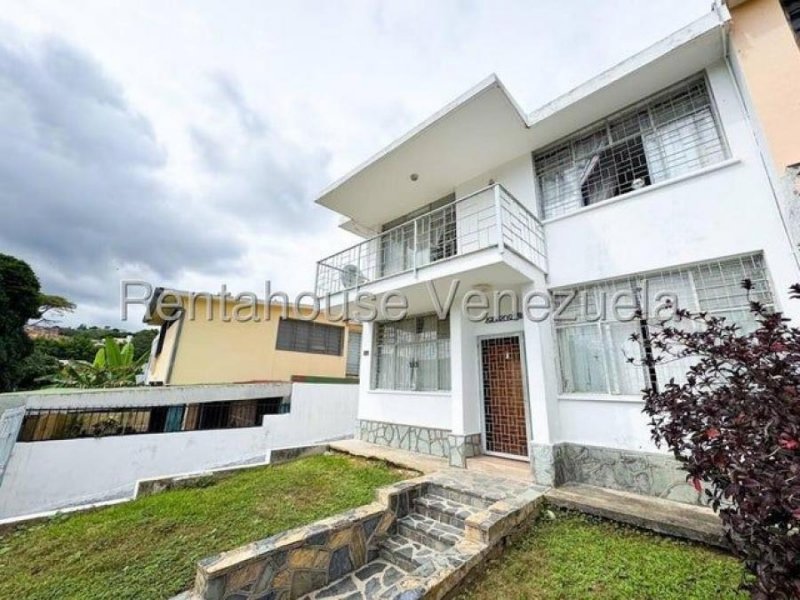 Foto Casa en Venta en LOMAS DE LA TRINIDAD, Caracas, Distrito Federal - U$D 139.000 - CAV243049 - BienesOnLine