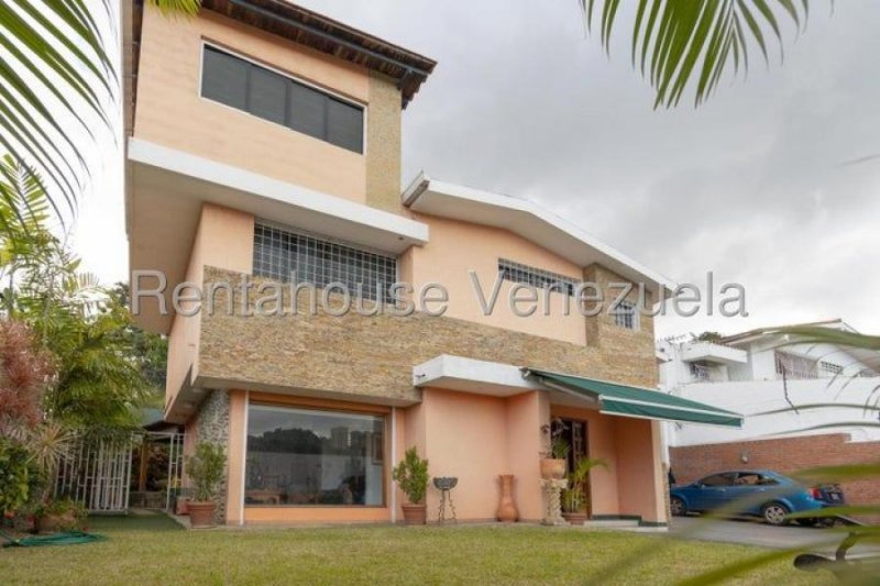 Foto Casa en Venta en LOMAS DEL CLUB HIPICO, Caracas, Distrito Federal - U$D 260.000 - CAV243047 - BienesOnLine