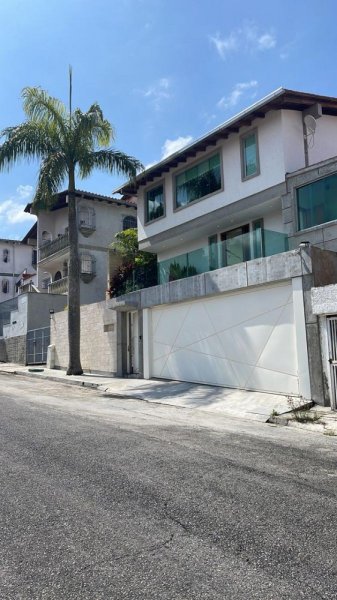 CASA EN VENTA EN LOS NARANJOS