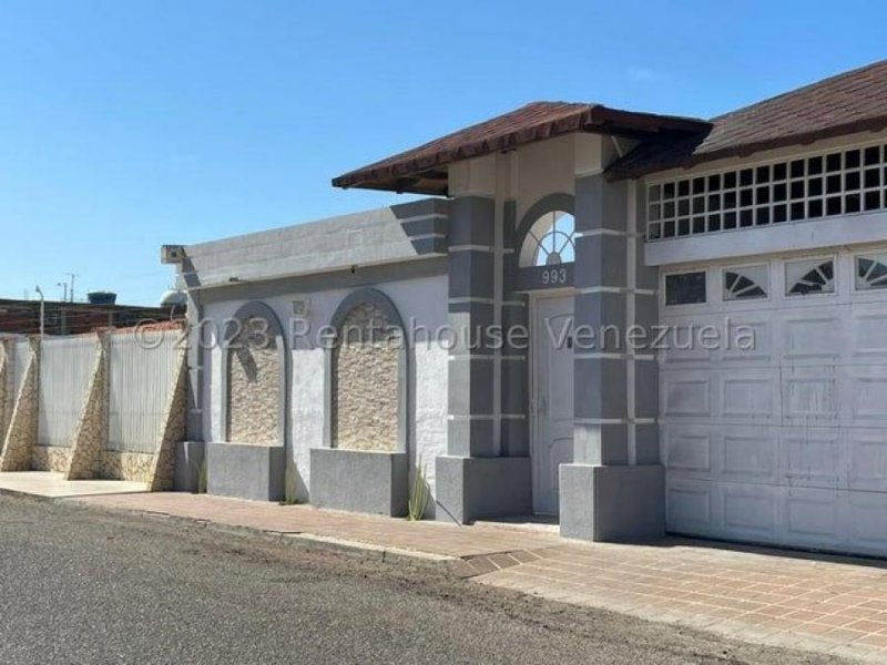 Foto Casa en Venta en Punto Fijo, Falcón - U$D 27.000 - CAV202030 - BienesOnLine