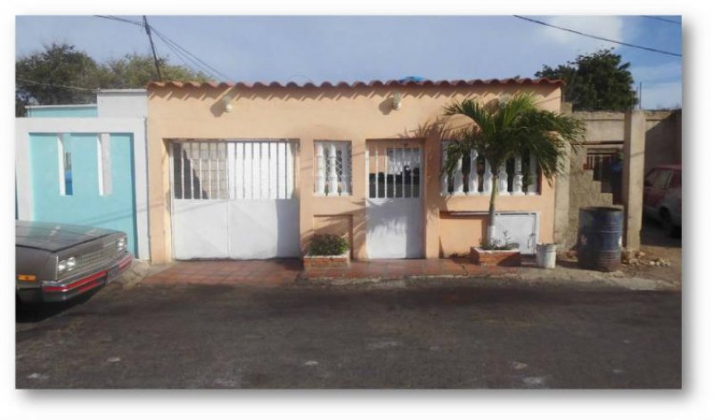 Foto Casa en Venta en Punto Fijo, Falcón - CAV81989 - BienesOnLine