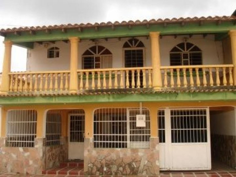 Foto Casa en Venta en Valencia, Carabobo - U$D 15.000 - CAV116024 - BienesOnLine