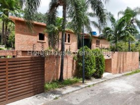Casa en Venta en prados del este Baruta, Miranda