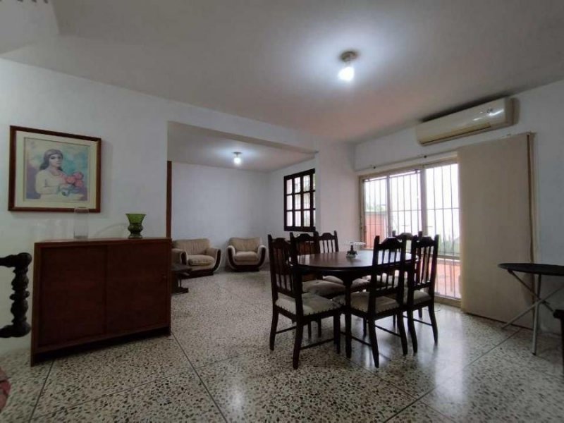 Foto Casa en Venta en Valencia, Valencia, Carabobo - U$D 37.000 - CAV234120 - BienesOnLine