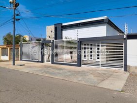 Casa en Venta en  Punto Fijo, Falcón