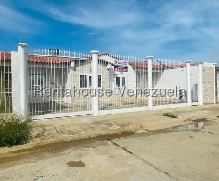 Casa en Venta en  Punto Fijo, Falcón