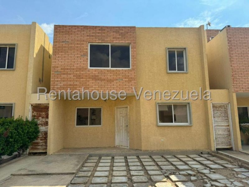 Foto Casa en Venta en Punto Fijo, Falcón - U$D 25.000 - CAV239927 - BienesOnLine