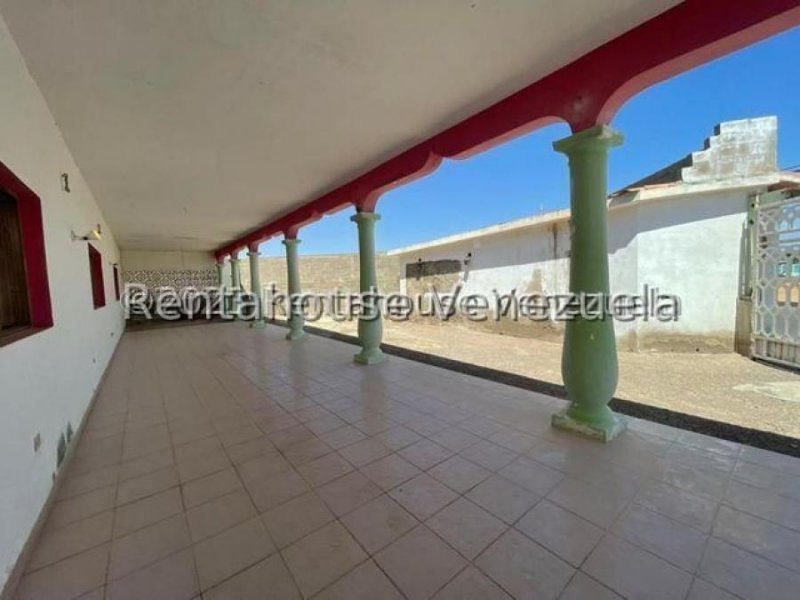 Foto Casa en Venta en Punto Fijo, Falcón - U$D 25.000 - CAV247048 - BienesOnLine