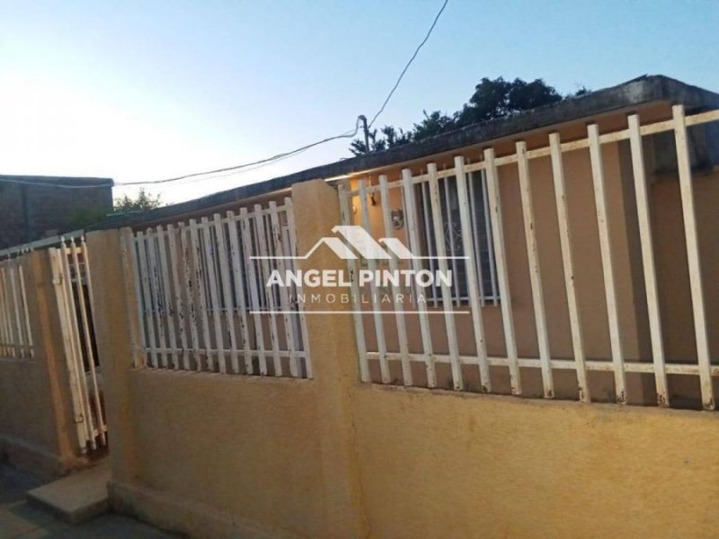 CASA EN VENTA EN SAN JACINTO MARACAIBO API 69987 JANETTE PEREZ