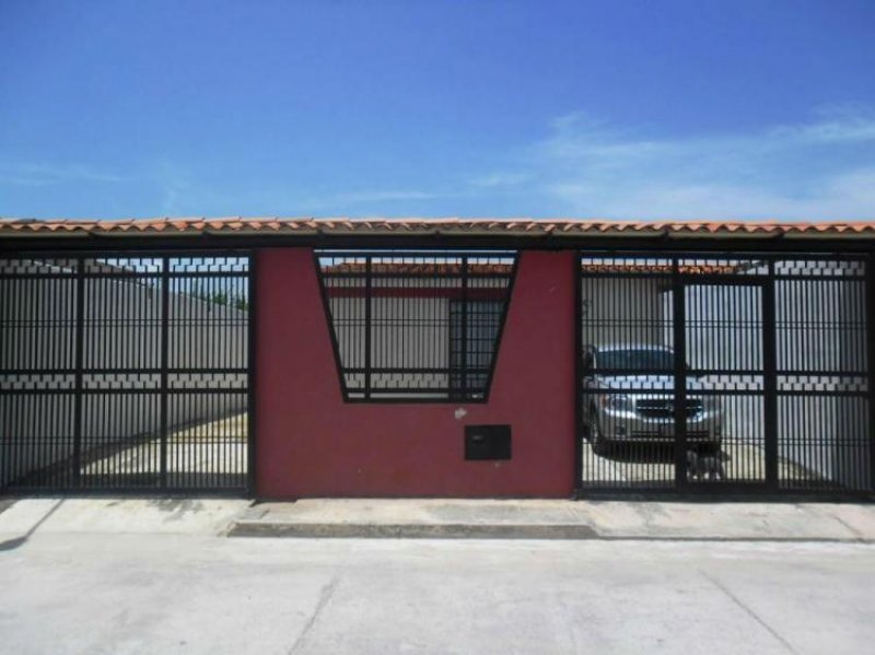 Foto Casa en Venta en San Joaquin, San Joaquín, Carabobo - BsF 8.000.000 - CAV65912 - BienesOnLine