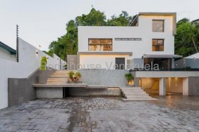 Casa en Venta en san roman Baruta, Miranda