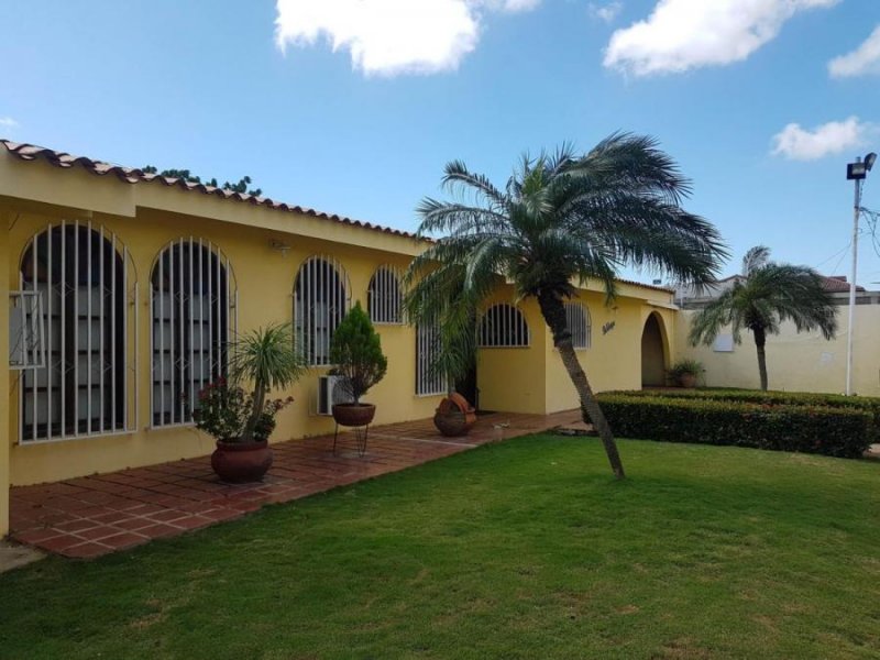 Foto Casa en Venta en Coro, Falcón - U$D 50.000 - CAV233260 - BienesOnLine