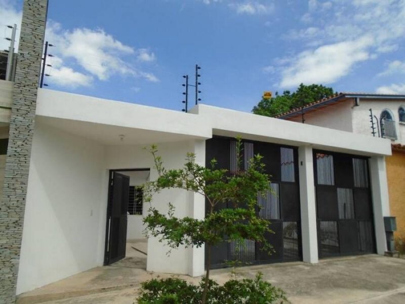 Foto Casa en Venta en TRIGAL CENTRO, Valencia, Carabobo - U$D 65.000 - CAV150080 - BienesOnLine