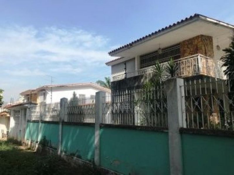 Foto Casa en Venta en Valencia, Carabobo - U$D 65.000 - CAV98109 - BienesOnLine