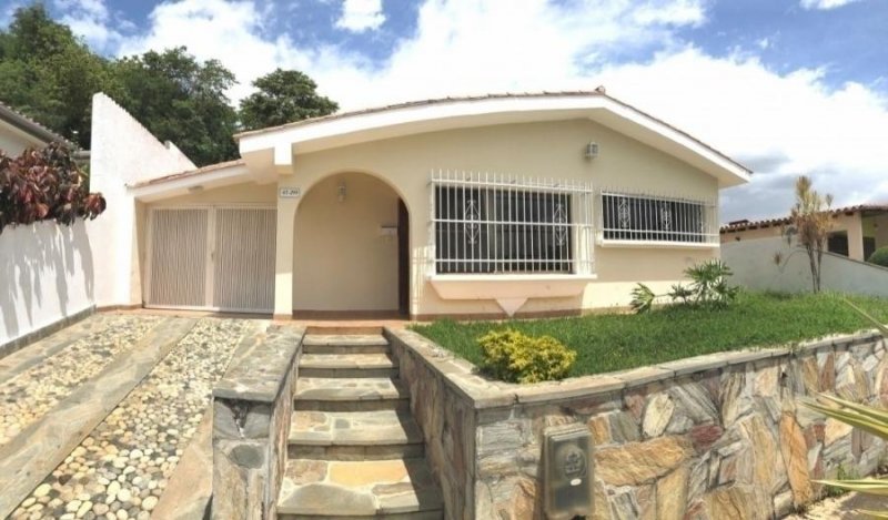 Foto Casa en Venta en TRIGAL NORTE, Valencia, Carabobo - U$D 85.000 - CAV144025 - BienesOnLine