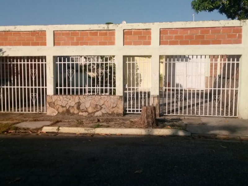 Casa en Venta en Rafael Urdaneta PARQUE VALENCIA, Carabobo