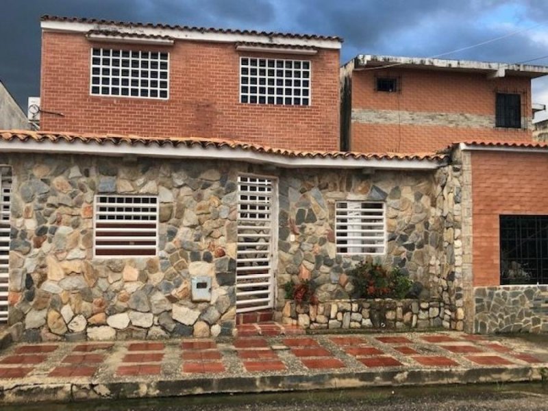 Foto Casa en Venta en NAGUANAGUA, Naguanagua, Carabobo - U$D 40.000 - CAV142819 - BienesOnLine