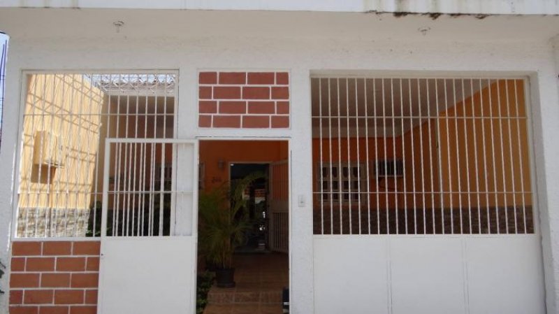 Foto Casa en Venta en Santa Elena, Palo Negro, Aragua - BsF 630.000 - CAV30753 - BienesOnLine