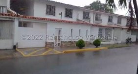 Casa en Venta en villa heroica Guatire, Miranda