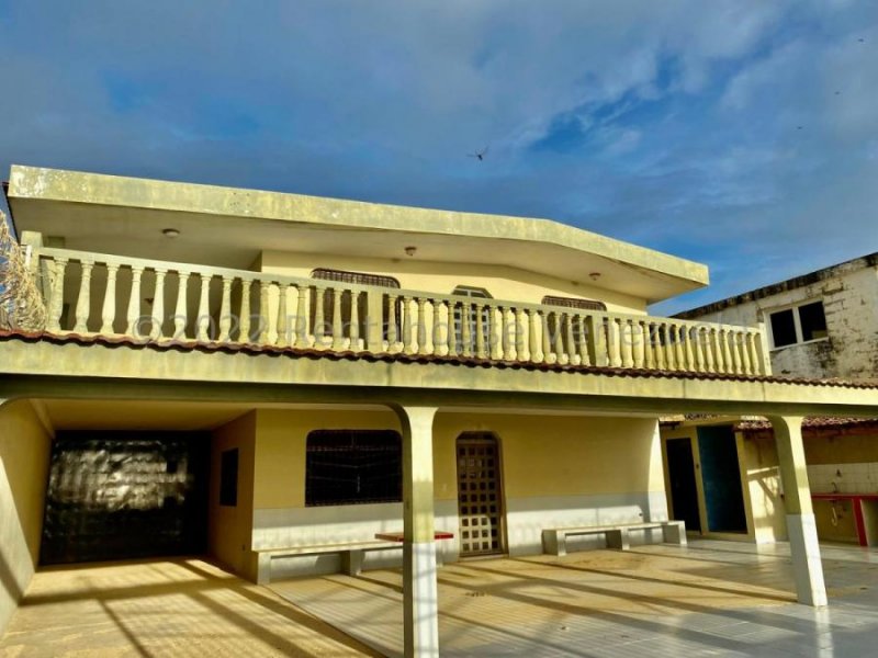 Casa en Venta en  Punto Fijo, Falcón