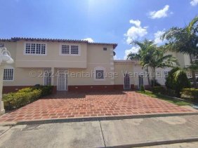 Casa en Venta en villas de buenaventura Guatire, Miranda