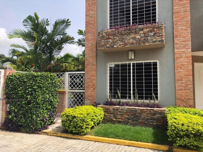 Foto Casa en Venta en San Diego, San Diego, Carabobo - U$D 330.000 - CAV145564 - BienesOnLine