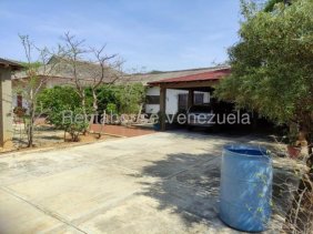 Casa en Venta en  Punto Fijo, Falcón