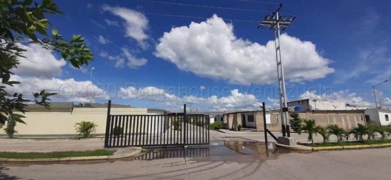 Foto Casa en Venta en Flor amarillo, Valencia, Carabobo - U$D 4.500 - CAV135359 - BienesOnLine