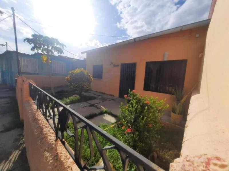 Foto Casa en Venta en Fundacion mendoza, Valencia, Carabobo - U$D 15.000 - CAV133727 - BienesOnLine