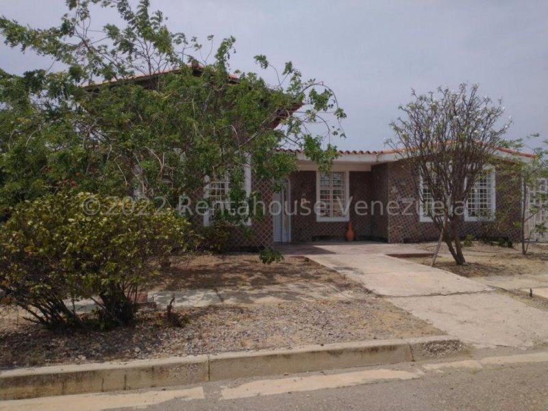 Foto Casa en Venta en Judibana, Falcón - U$D 80.000 - CAV196595 - BienesOnLine