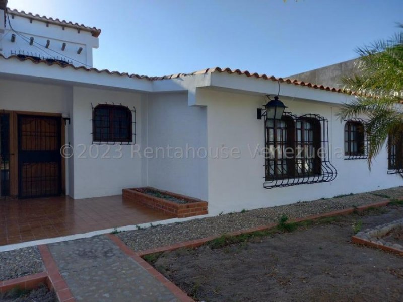 Foto Casa en Venta en Judibana, Falcón - U$D 60.000 - CAV200632 - BienesOnLine