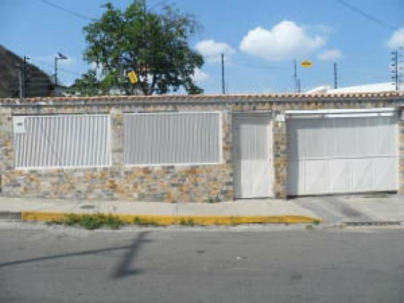 Foto Casa en Venta en Maracay, Aragua - BsF 25.000.000 - CAV82584 - BienesOnLine