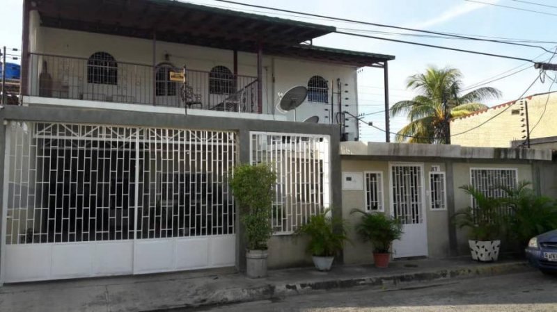 Quinta en Venta en Santiago Mariño Turmero, Aragua