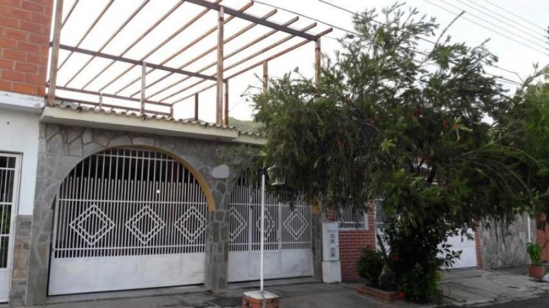 Foto Casa en Venta en La esmeralda, San Diego, Carabobo - U$D 27.000 - CAV133912 - BienesOnLine