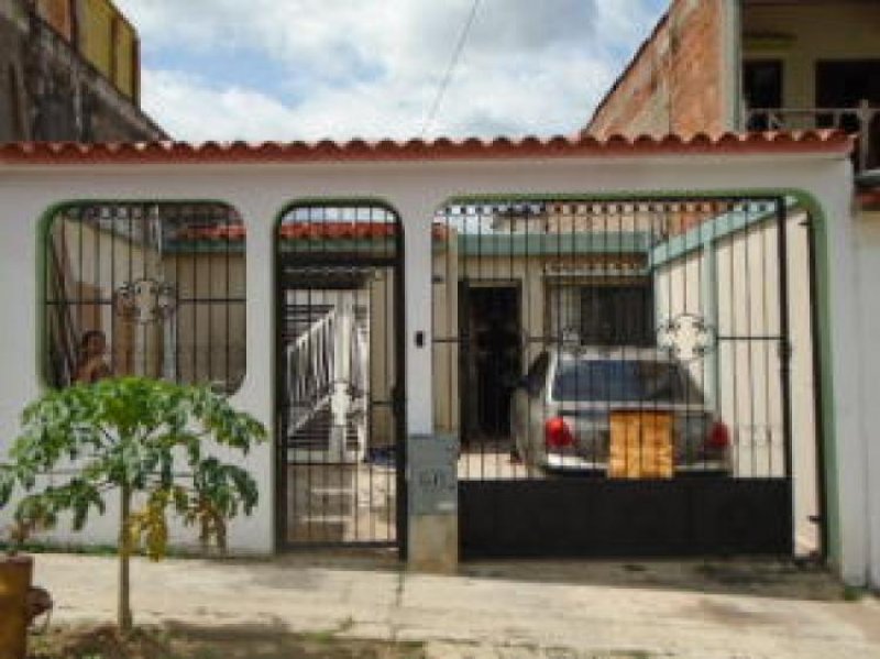 Foto Casa en Venta en La Esmeralda, San Diego, Carabobo - BsF 53.000.000 - CAV84708 - BienesOnLine