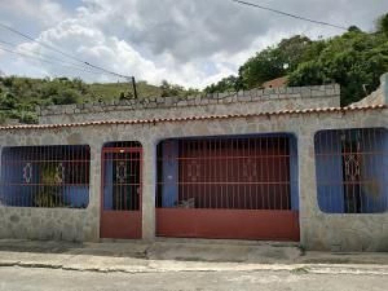 Foto Casa en Venta en La Florida, Valencia, Carabobo - U$D 11.000 - CAV138227 - BienesOnLine