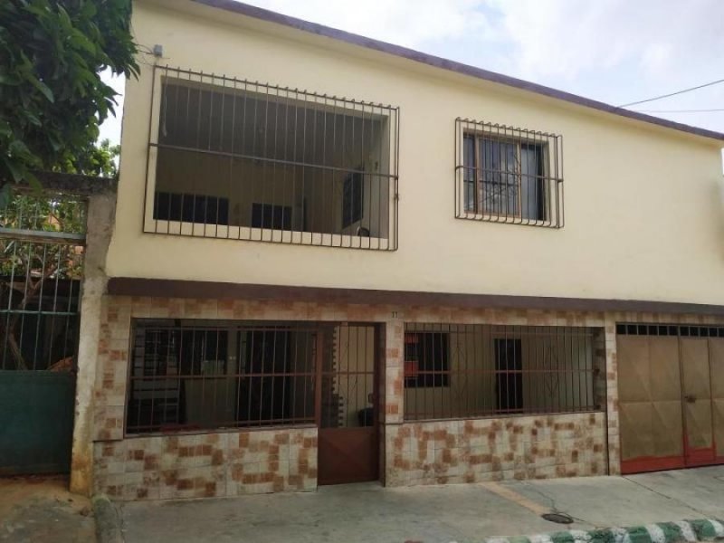 Foto Casa en Venta en La florida, Valencia, Carabobo - U$D 13.000 - CAV153097 - BienesOnLine