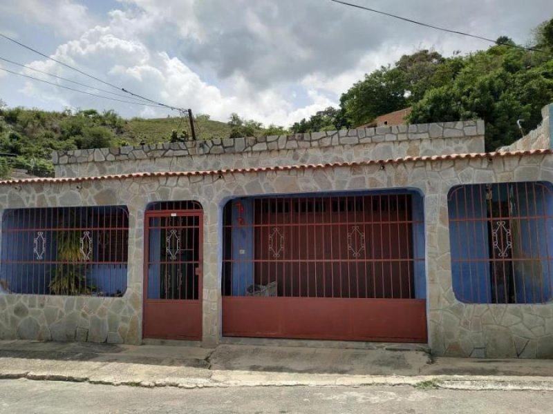 Foto Casa en Venta en La florida, Valencia, Carabobo - U$D 11.000 - CAV142355 - BienesOnLine