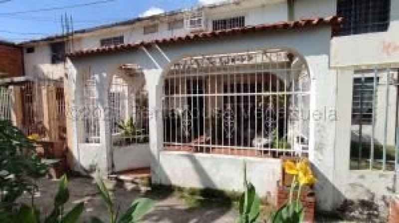 Foto Casa en Venta en la isabelica valencia carabobo, Valencia, Carabobo - U$D 14.000 - CAV145398 - BienesOnLine