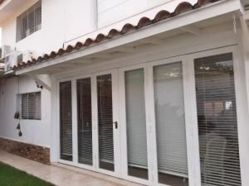 Foto Casa en Venta en La viña valencia carabobo, Valencia, Carabobo - U$D 330.000 - CAV144042 - BienesOnLine